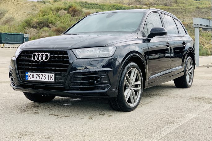 audi-q7_audi-q7 (1)